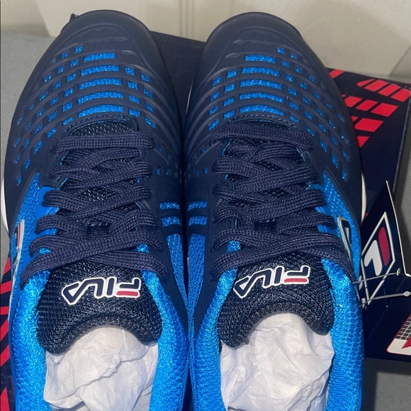 Fila Women's Axilus 2 Energized Tennis  athletuc Shoes White Size 8 - Picture 8 of 14